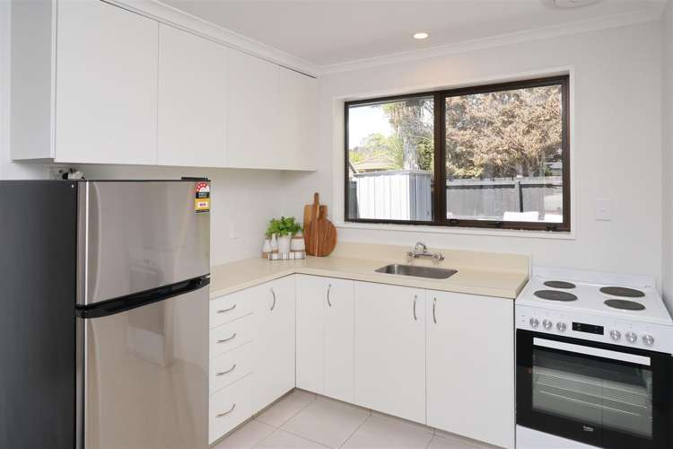 2/49 Cowes Street Avondale_8