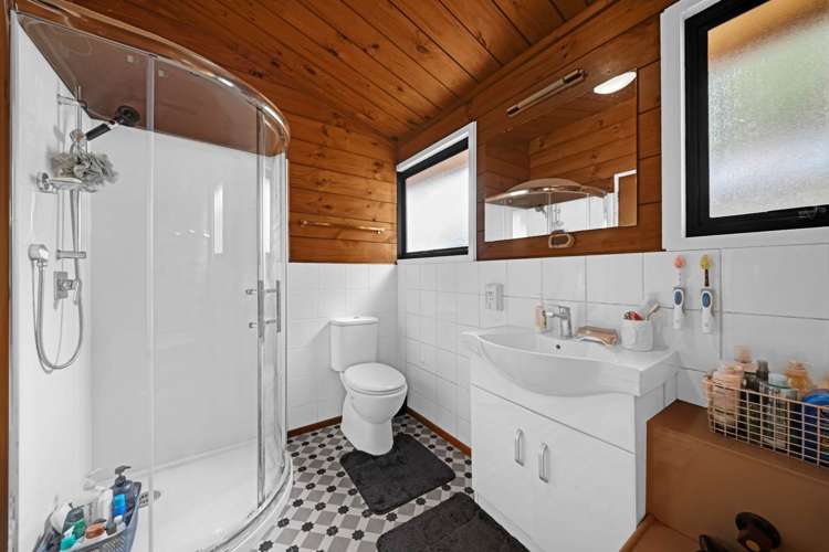 10 Kitewao Street Northcote_14