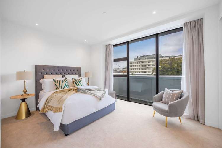 119/223A Greenlane West 1662_8