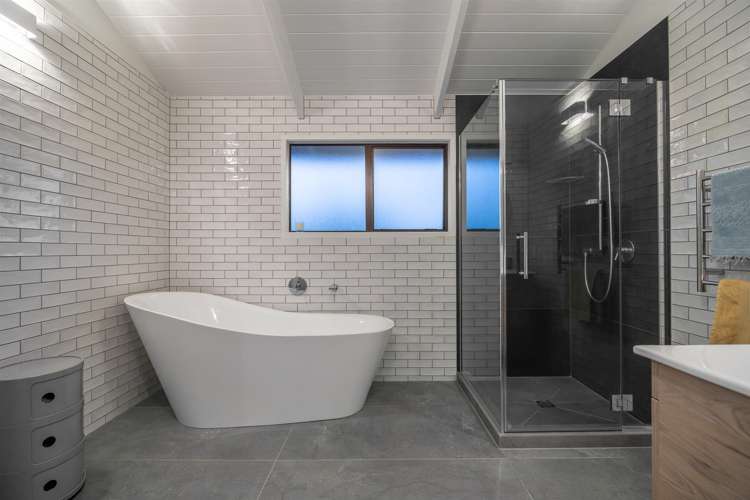 3 Muriwai Road Waimauku_27