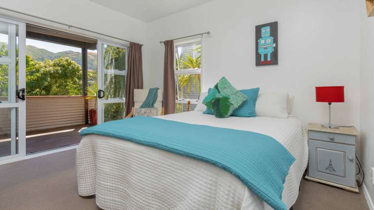 51 Handyside Street Tawa_19