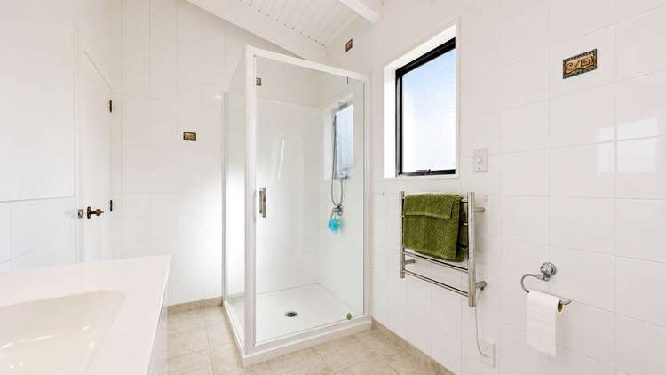 38 Thorburn Avenue Red Beach_5
