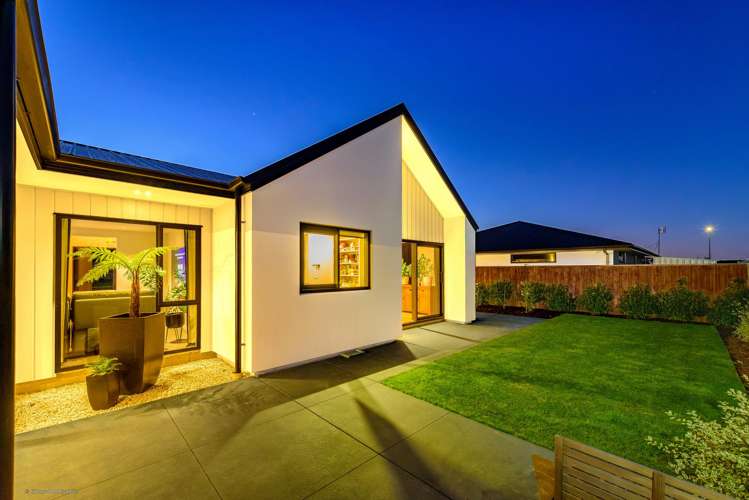 10 Benashet Drive Lincoln_33