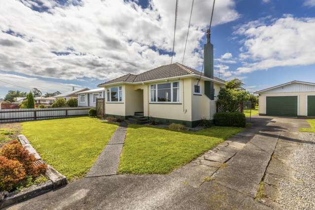 Solid living, rural views