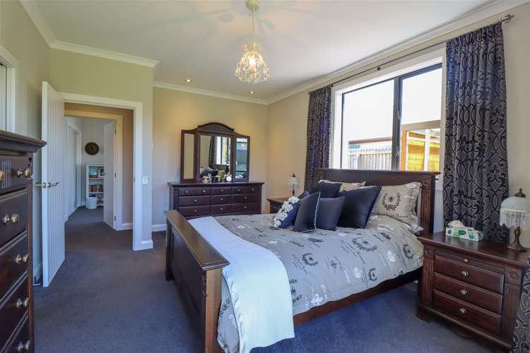 10 Meadowstone Street Gleniti_7