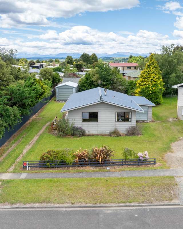 Iconic kiwi holiday home