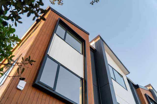 Precise on Lake – Live the Lifestyle