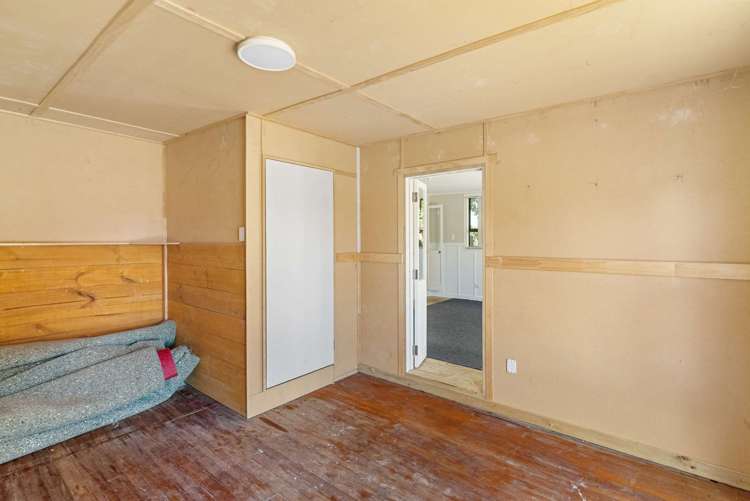 7 Chichester Street The Pines Beach_12