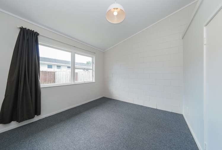 2/6 Almond Place Mount Wellington_6