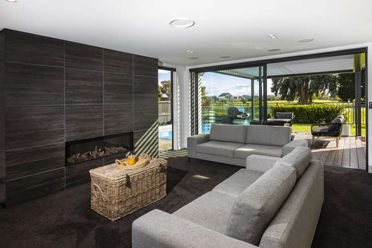 65 Waterstock Way Parklands_10