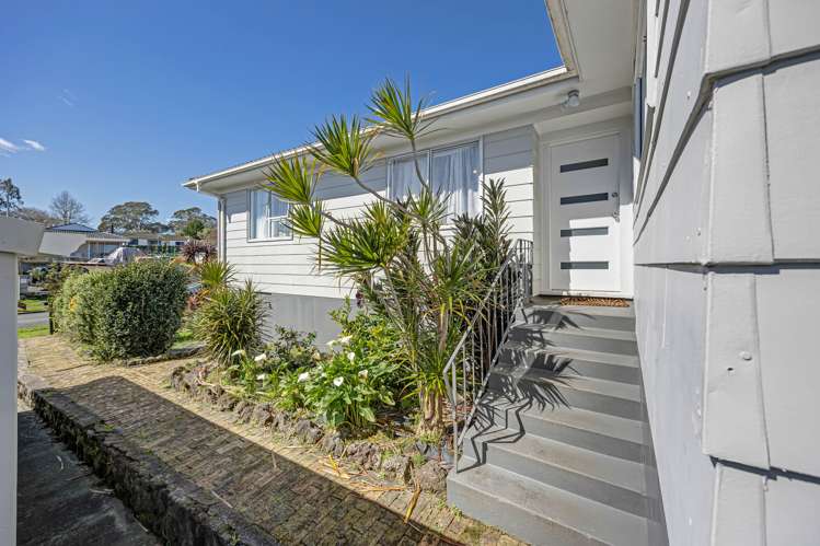 9 Frobisher Way Clendon Park_13