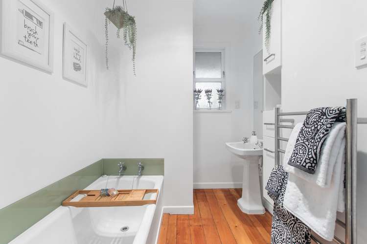 104 Titirangi Road New Lynn_9