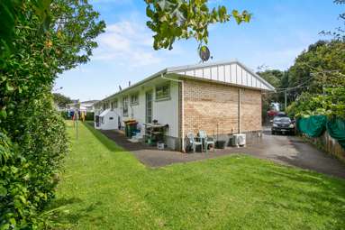 444a Devon Street East_1