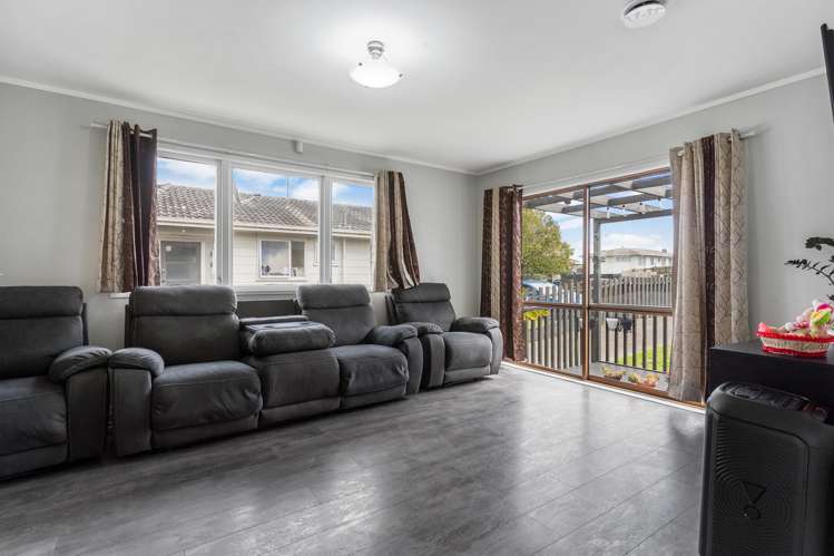 186 Mahia Road Wattle Downs_5