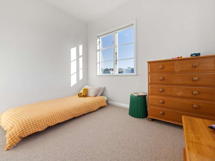 22 Plunket Terrace Hamilton East_6