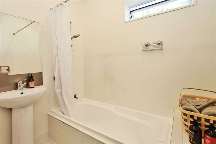 15 Woodville Street Edgeware_13