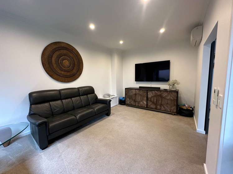 19 Frances Bryers Road Hobsonville_8