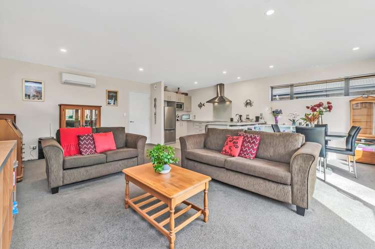 16 Venerable Terrace Yaldhurst_10