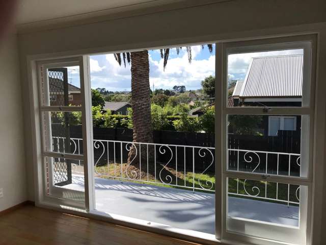 4/22 Fifth Avenue Mt Albert_4