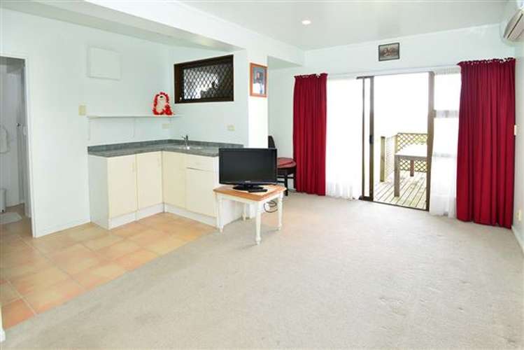 1022 Whangaparaoa Road Tindalls Beach_14