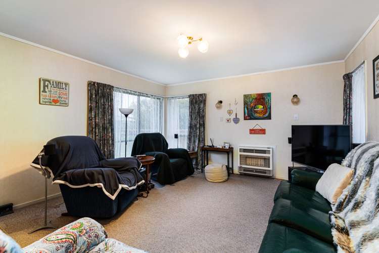 2C Droylsden Place Palmerston North Central_2