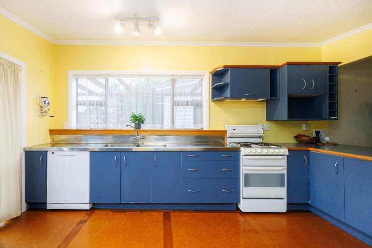 29 Argyle Avenue Takaro_16