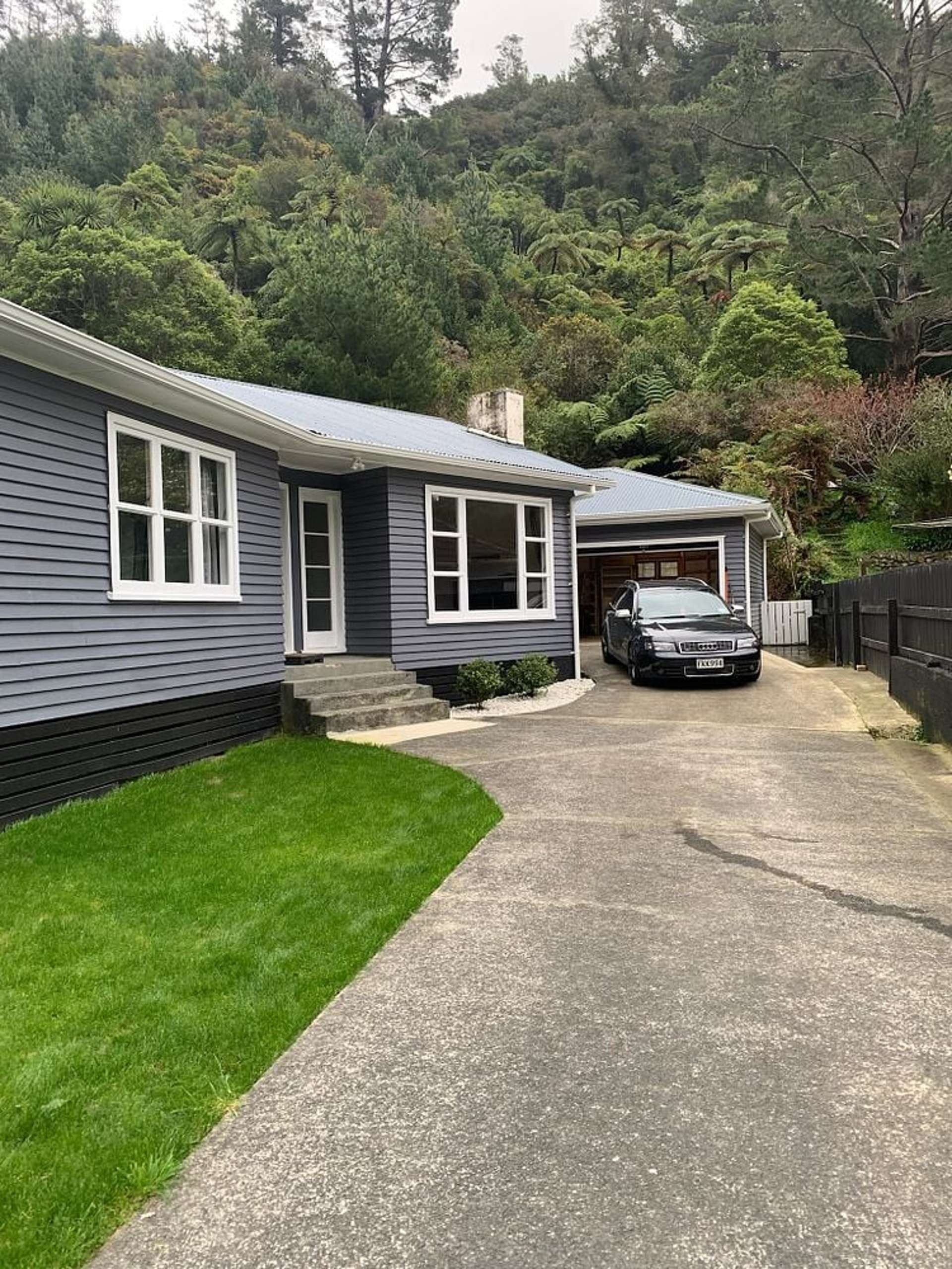 56 Sunny Grove Wainuiomata_0