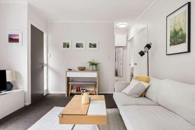 2/73 Ngatiawa Street One Tree Hill_4