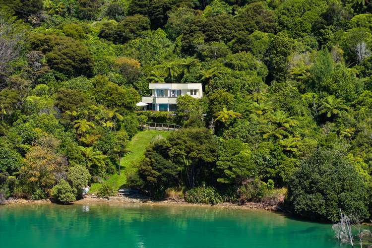 2799 Kenepuru Road Kenepuru Sound_17