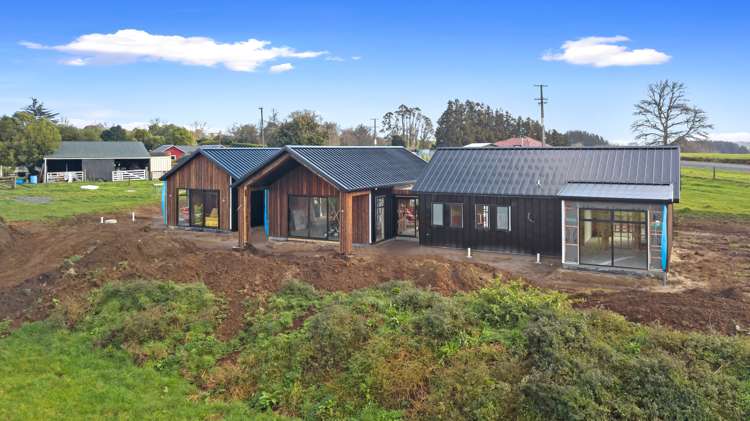 53 Fletcher Road Ngahinapouri_6