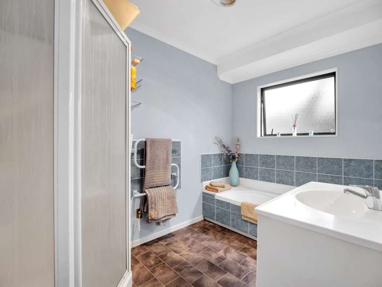 2 Saxon Woods Drive Rototuna North_17