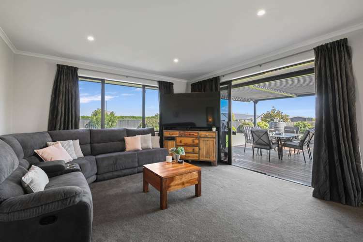 33 Birchwood Avenue Burleigh_10