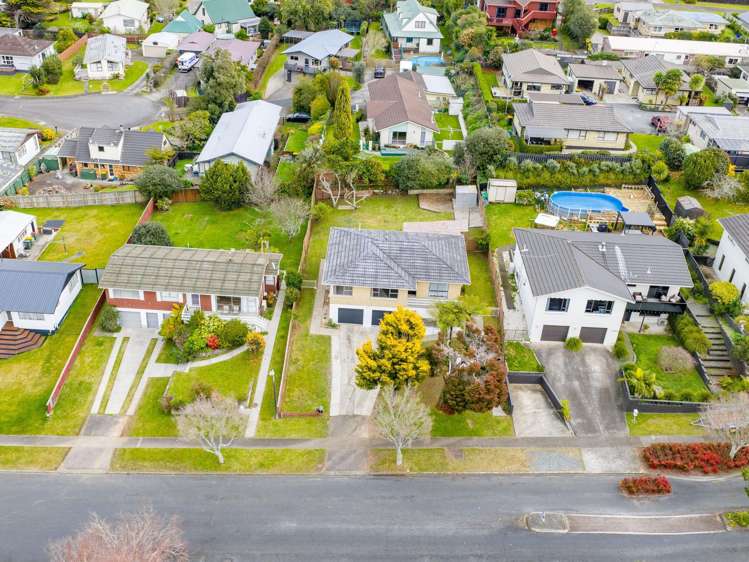 15 Maple Avenue Dinsdale_24