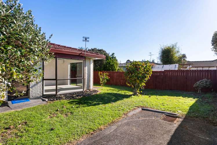 8/4074 Great North Road Glen Eden_14