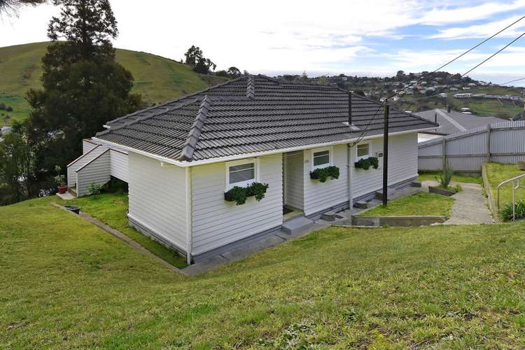 240 Saint Vincent Street Toi Toi_16