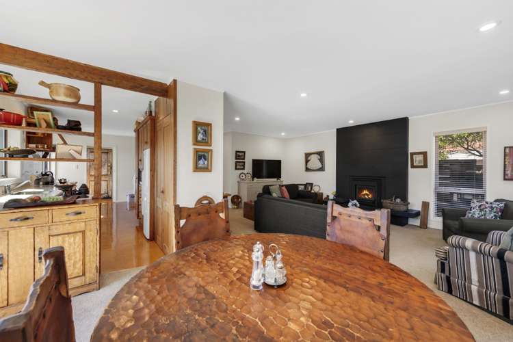 6 Fielding Crescent Farm Cove_13