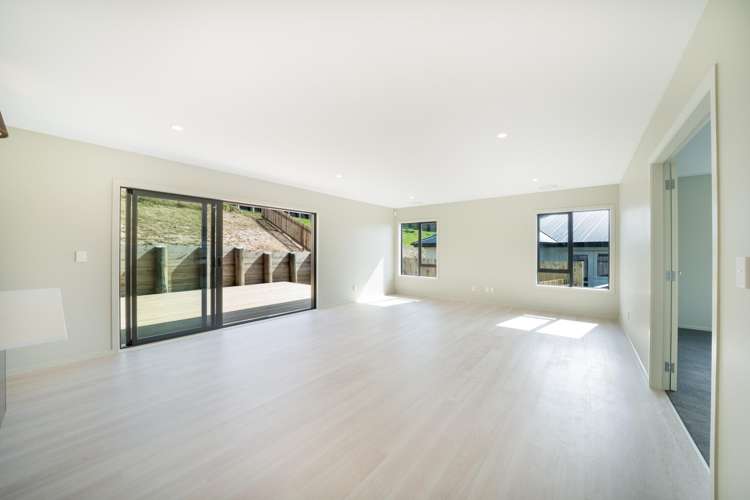 5 Swinton Place Churton Park_10