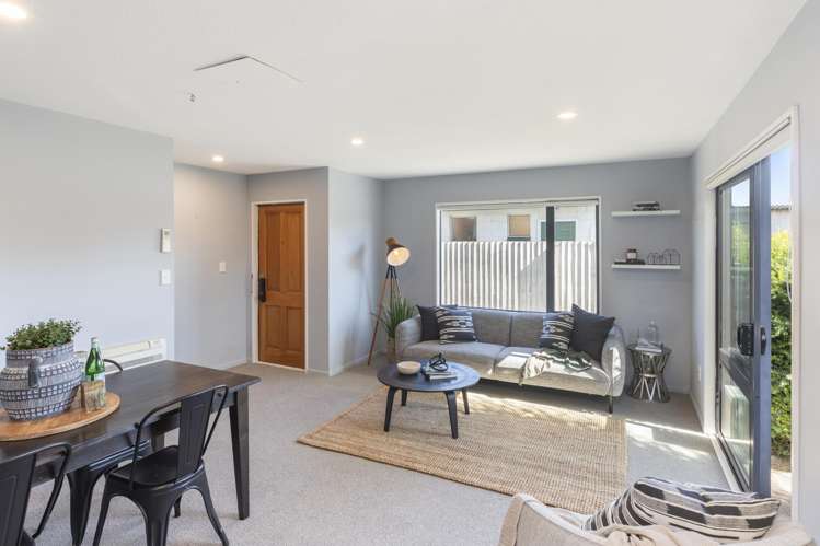 1/76 King Street Sydenham_1