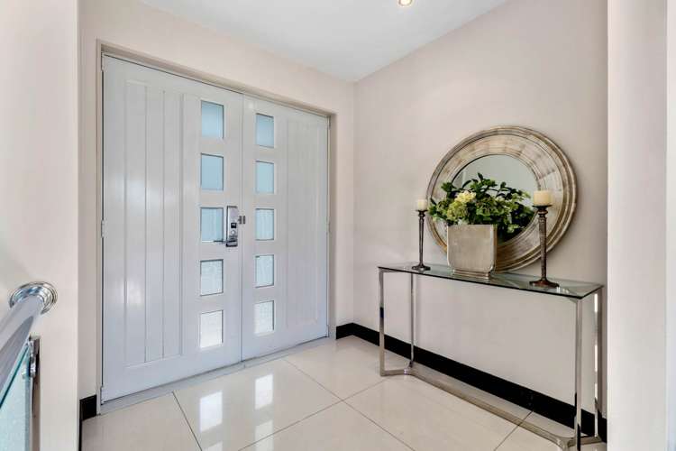 1 Paterson Mews Browns Bay_21