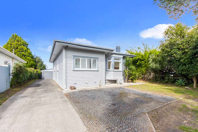 3212 Great North Road New Lynn_7