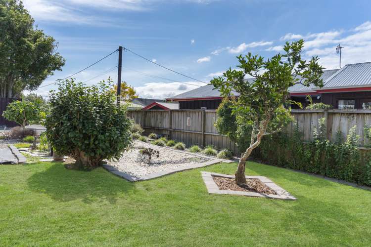 2/5 Cresta Avenue Beach Haven_12