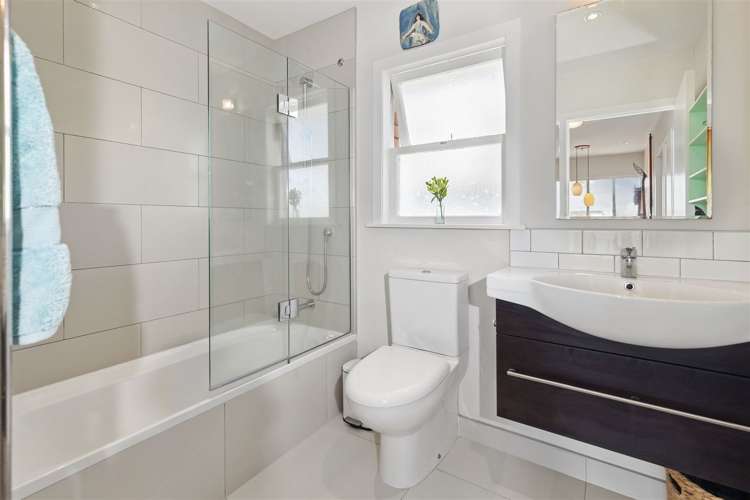 1/5 Moana Avenue Belmont_8