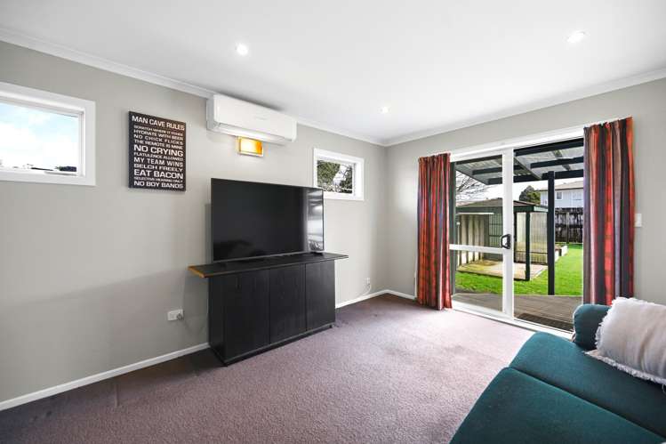 69 Resthill Crescent Glenview_18