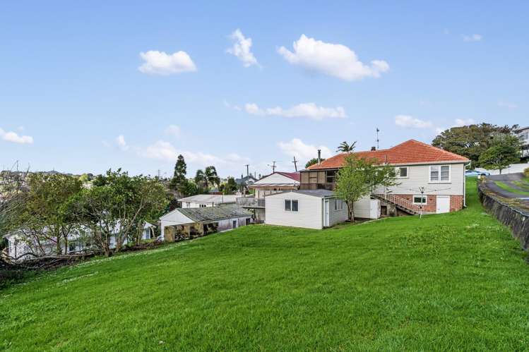 10 Queenstown Road Hillsborough_12