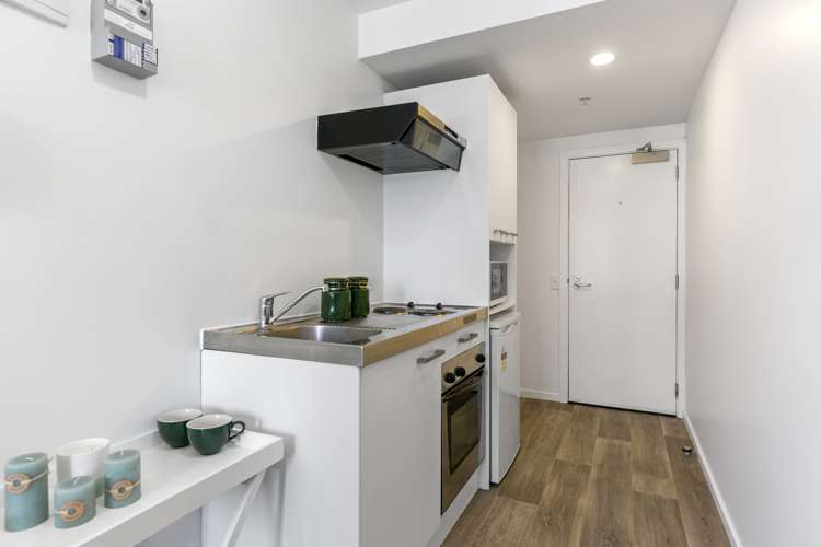 701/169 The Terrace Wellington Central_3