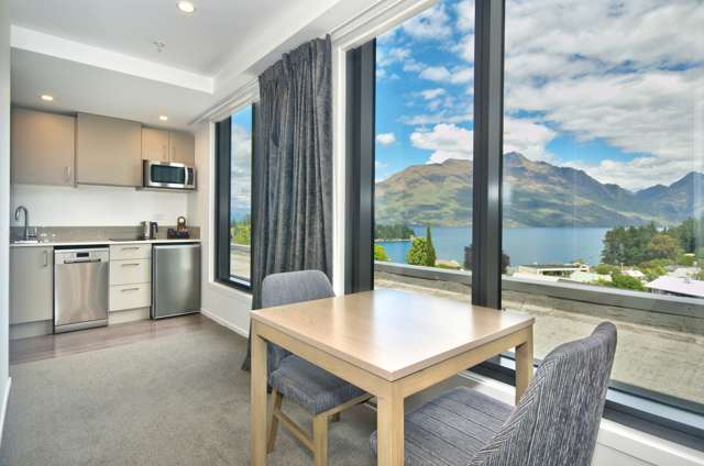 Unit 318 (Door 319), Ramada Queenstown, 18 Frankton Road Queenstown_1