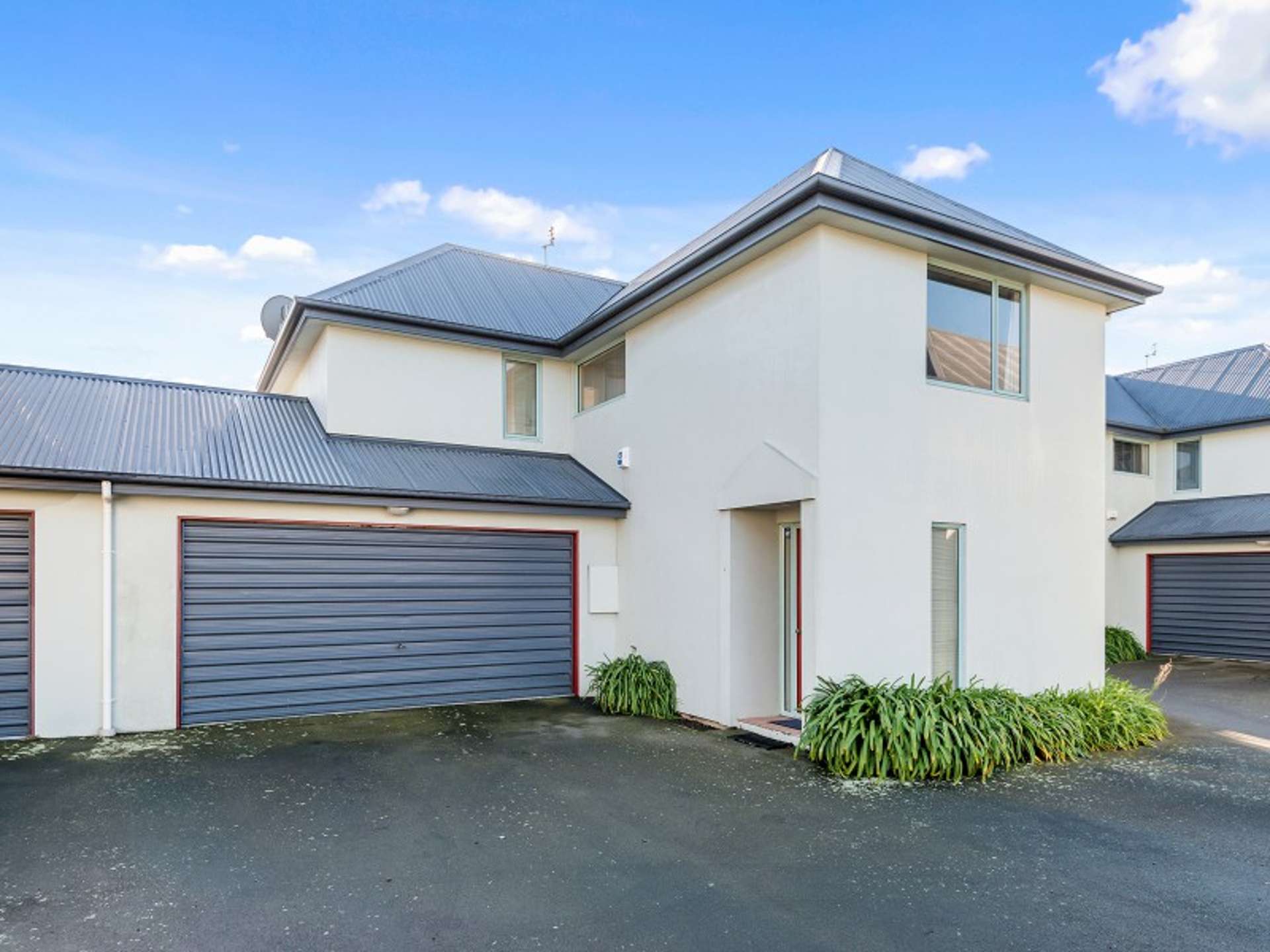 2/19 Longley Place Addington_0