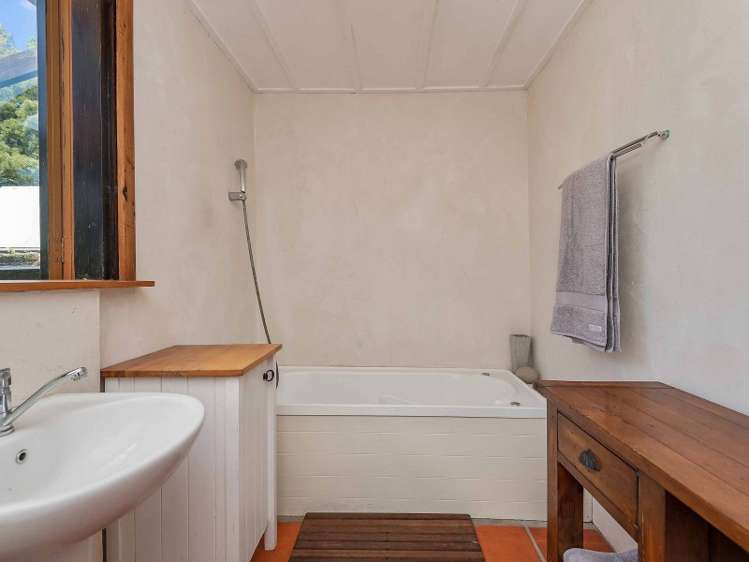 100 Bells Road West Melton_12