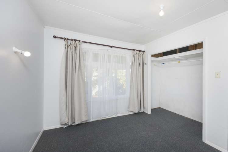 25 Raukawa Street Himatangi Beach_9