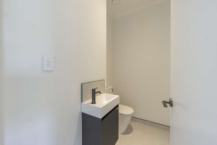 2/3 Harrowfield Drive Harrowfield_15
